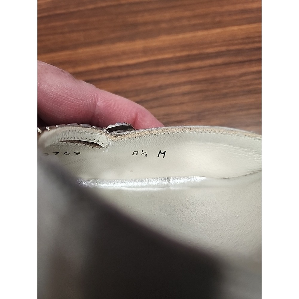 Unique Vintage Stuart Weitzman 8.5 Silver  Gray Satin Rhinestone Jeweled Heels - Picture 13 of 13